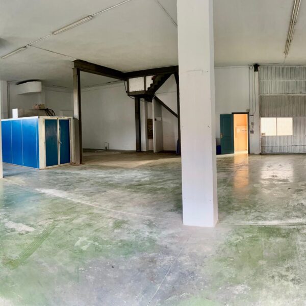 Se vende pabellon industrial en Bergara