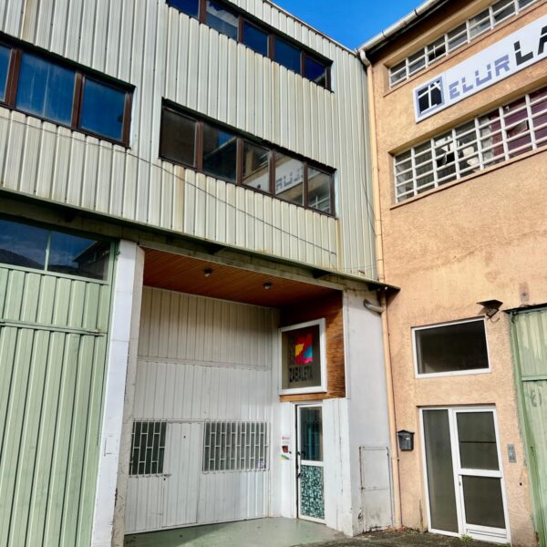 Se vende pabellon industrial en Bergara